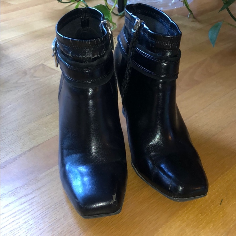 Black heel booties